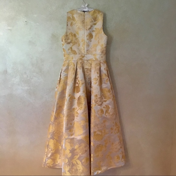 Formal Gown - Picture 2 of 5